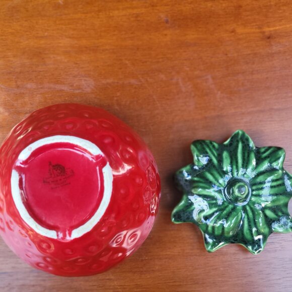 Vintage Strawberry Cookie Jar - Picture 4 of 7